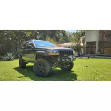 Jeep Grand Cherokee Laredo 4x4
