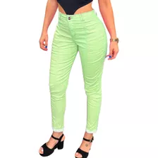 Calça Mom Jeans Sarja Neon Colorida Lycra Bolso Smart Solta