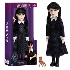 Boneca Wandinha Addams E Mãozinha 42cm - Babybrink Vandinha