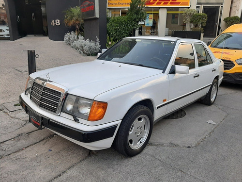 Mercedes Benz 200 Sedan Aut 1989