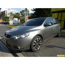 Kia Cerato Forte 1.6 2010