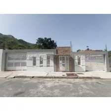 Yilmer Salazar Vende Casa En Urbanizacion El Castaño En Maracay 24-9164 Yjs