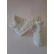 Pantubotas De Piel Sintética Blancas Con Goma Alta Felicitas