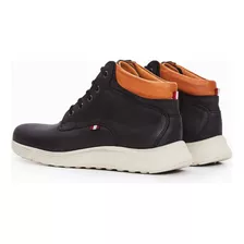 Zapatilla Urbana De Cuero Negra Clode Hombre Boating