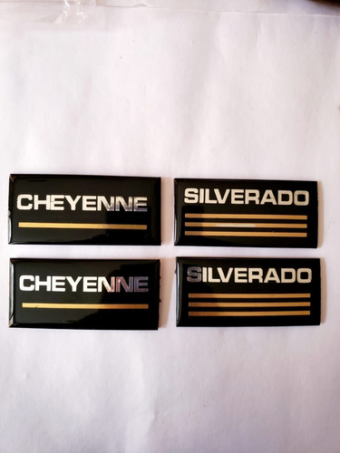 Par Emblemas Laterales De Chevrolet Cheyenne Y Silverado Foto 2