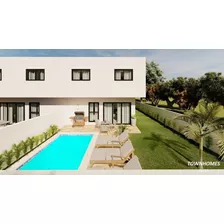 Villa Tipo Townhouse En Venta En Punta Cana, 3 Habitaciones,