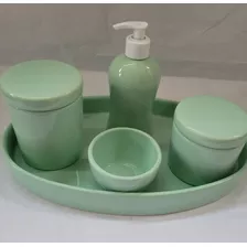 Kit Higiene Bebê Porcelana Verde Com Bandeja Porcelana Oval.
