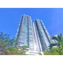 Venta De Apartamento De 375 M2 En Ph Miramar Plaza, Avenida Balboa 22-10720