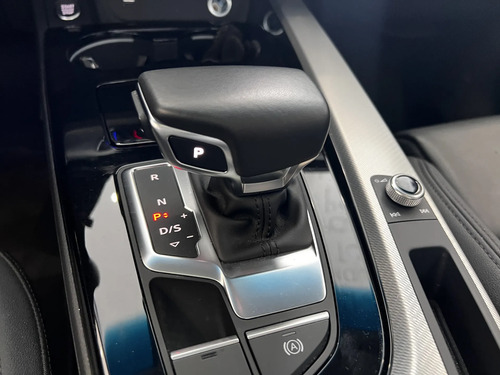 AUDI A4 2.0 40 TFSI PRESTIGE BLACK