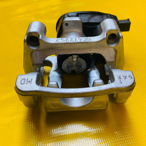 Caliper Electrnico Trasero Izq Sportage 2019 2020 4x4 2.4l  Foto 2