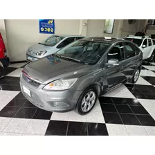 Ford Focus Ghia 2.0 Mt 5p