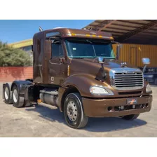 2011 Tractocamión Freightliner Columbia 120