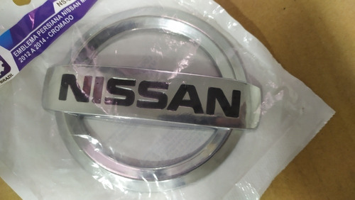 1 Emblema Persiana Nissan March 2012-14 Tipo Original Consul Foto 2