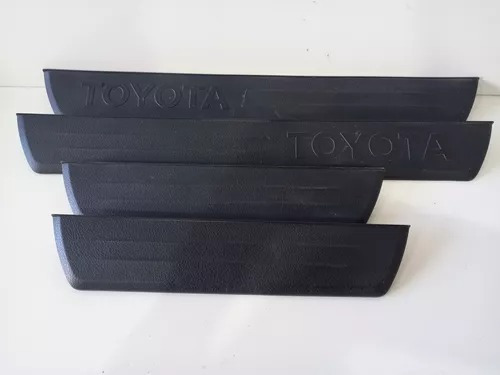 Jogo De Soleiras Portas Toyota Hilux 2018