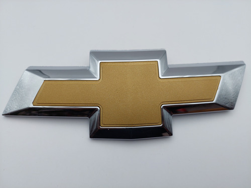 Emblema Parrilla Chevrolet Aveo Del 2018 Al 2022 Foto 3