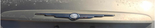Moldura Cajuela Con Emblema 2008-2008 Chrysler Pacfica Foto 2