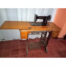 Máquina De Coser Necchi. Sin Envío. Retiro En Mi Domicilio