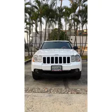 Jeep Grand Cherokee 2010 Laredo 4x4