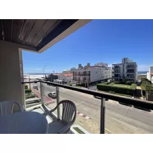 Linda Terraza Con Vista Al Mar Para Disfrutar De Toda Hora