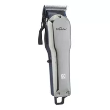 Máquina Profesional Para Corte De Cabello Batería Recargable Voltaje 110v Color Plateado