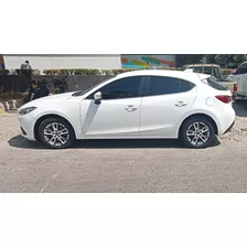 Mazda 3 Skyactiv Sport Touring