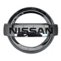 Emblema Parrilla Nissan March 2023 Gris/blanco