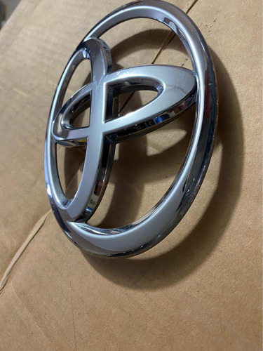 Toyota Highlander 2015 Emblema Logo Parilla 2016 Original 17 Foto 2