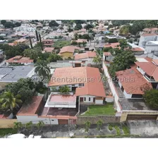 Amplia Casa En Venta Con Excelente Ubicacion Estratégica De El Este De Barquisimeto Cod 2 - 4 - 1 - 7 - 5 - 4 - 3 Mp