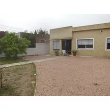 Pronta Para Entrar, Impecable, Moderna Y Cómoda Casa Con Mucho Potencial, Sin Humedades, Todo Nuevo!!!