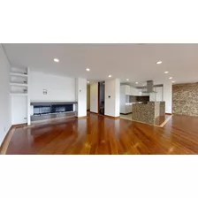 Apartamento En Venta. Lisboa. Área 236 M2 . 4 Habitaciones. 5 Baños. 4 Parqueadero. 3 Depósitos.