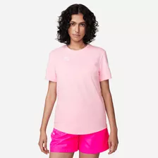 Remera Para Mujer Nike Sportswear Club Essentials Rosa