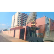 Raiza Suarez Vende Apartamento En Zona Oeste De Barquisimeto, Muy Cerca De C.c Metropolis, Conjunto Con Vigilancia Privada, Zona Cercana A Comercios, Avenidas Principales Y Comercios 2 4 2 0 3 3 7