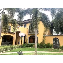 Venta De Casa De 425 M2 En Ph Antigua, Costa Del Este 23-3545