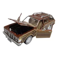 Chrysler Lebaron 1979 Town & Country, Escala 1:24 Motormax. 