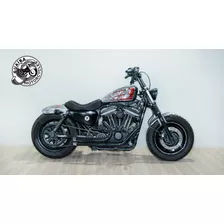 Harley Davidson Xl 883 R - Customizada