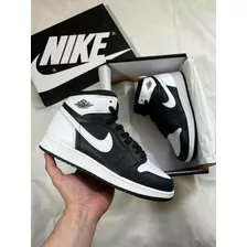 Jordan 1 High Black & White