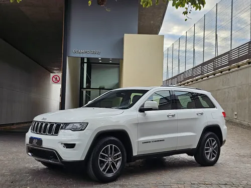 Jeep Grand Cherokee 3.6 Limited 286hp Techo + Llantas 18