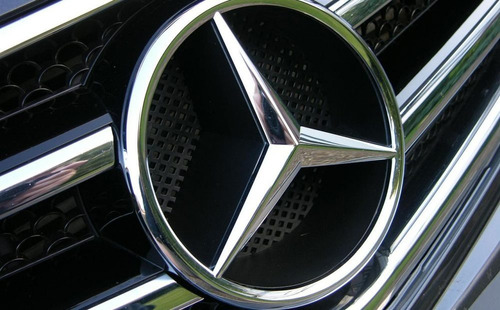 Emblema Logo Insignia Mercedes Benz 10cm Trasero Frontal  Foto 3