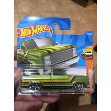 Hot Wheels - Hot Trucks - 83 Chevy Silverado