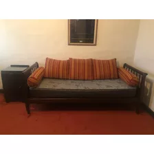 Cama Tipo Inglesa 1 Plaza, Colchón, Almohadones, Mesa De Luz