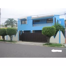 Vendo Casa De 2 Niveles En La Urbaizacion El Paraiso En Santiago, República Dominicana