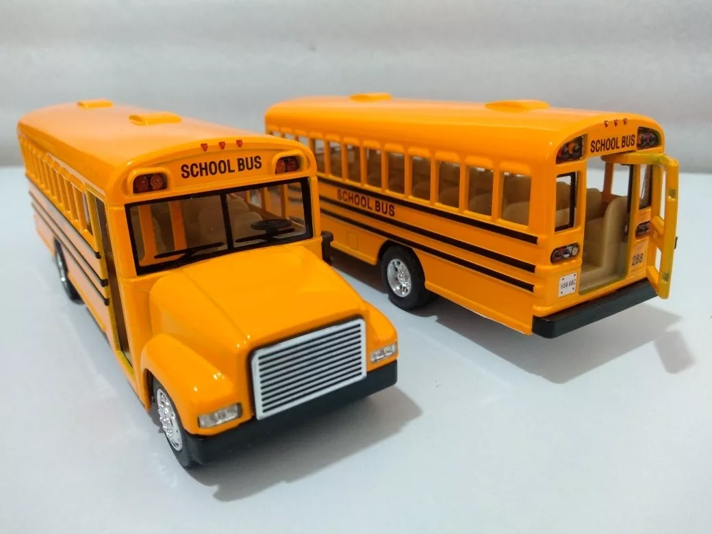 Bus Escolar/ Escala 1:55/ 17cms Largo/ Metalico./ 