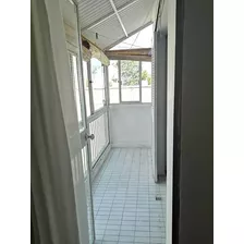 Apartamento De 1 Dorm En Palermo, Próximo A La Rambla, Excelente Zona Y Servicios, Buena Locomoción, Gc 2000