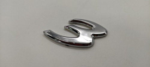 Mazda 3 Emblema  Foto 3