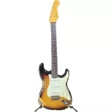 Guitarra Fender Custom Shop 61 Heavy Relic 3 Color Sunburst.