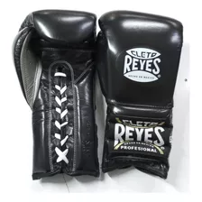 Guantes Cleto Reyes De 12oz. Color Negro Cierre De Agujeta