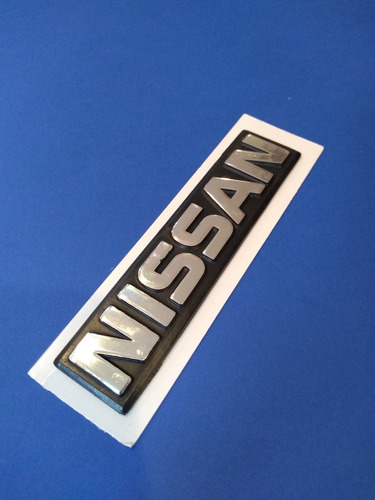 Emblema Lateral O Trasero De Auto Nissan Med 12cm X 3cm  Foto 3