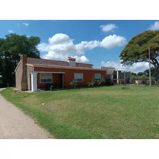 Vendo Muy Linda Chacra Con Excelente Chalet, Cámara De Frío, Galpones Y Gran Tajamar, Consulte Y Coordine Una Visita