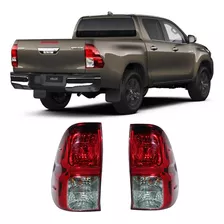 Faro Posterior Toyota Hilux Srv / Revo 2016 - 2022