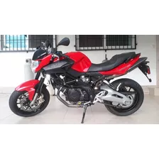 Motocicleta Aprilia Shiver 750 Roja 2016 Poco Uso 